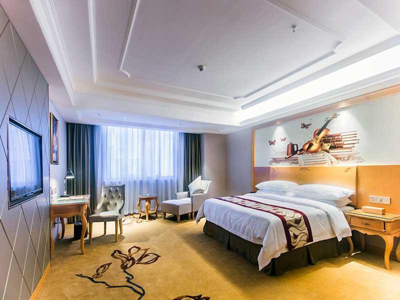 Vienna International Hotel Haikou West Bus Station Bagian luar foto