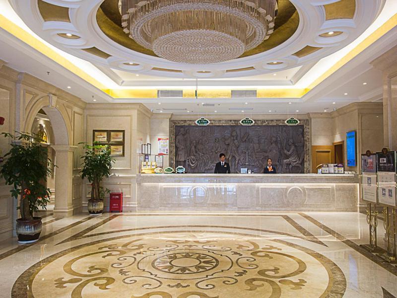 Vienna International Hotel Haikou West Bus Station Bagian luar foto