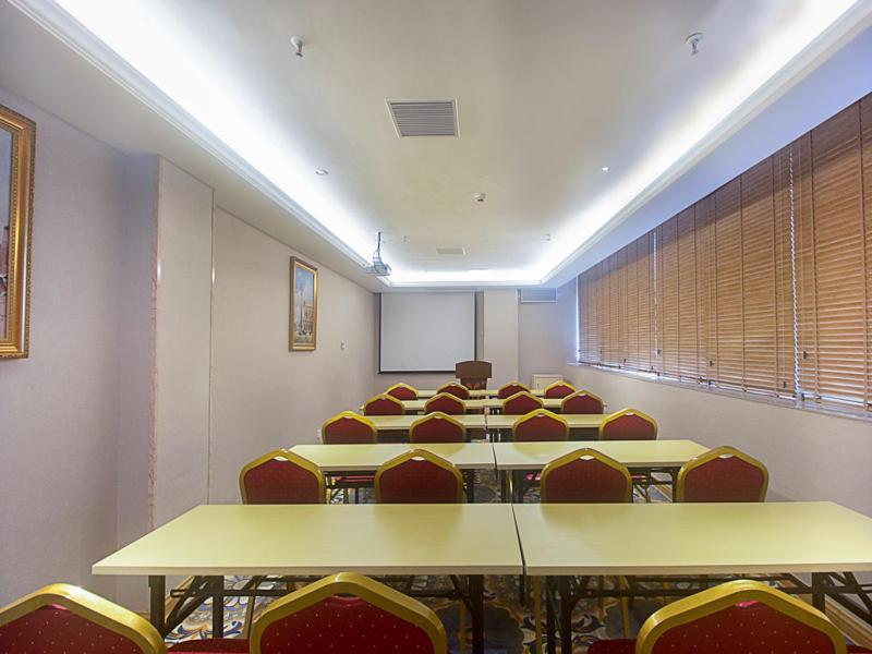 Vienna International Hotel Haikou West Bus Station Bagian luar foto